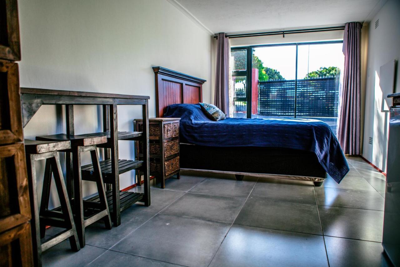 Peaceful 1-Bedroom Flatlet, 10 Min From The Beach Cape Town Dış mekan fotoğraf