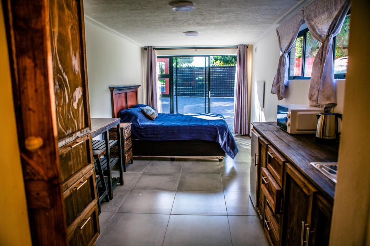 Peaceful 1-Bedroom Flatlet, 10 Min From The Beach Cape Town Dış mekan fotoğraf
